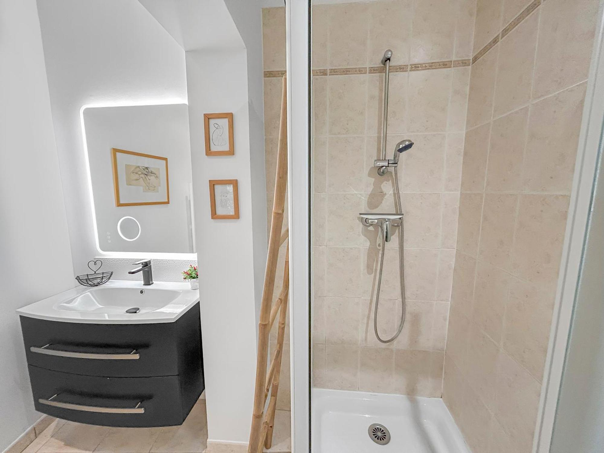 Ferienwohnung Nid Douillet Au Coeur D'Uzès Exterior foto