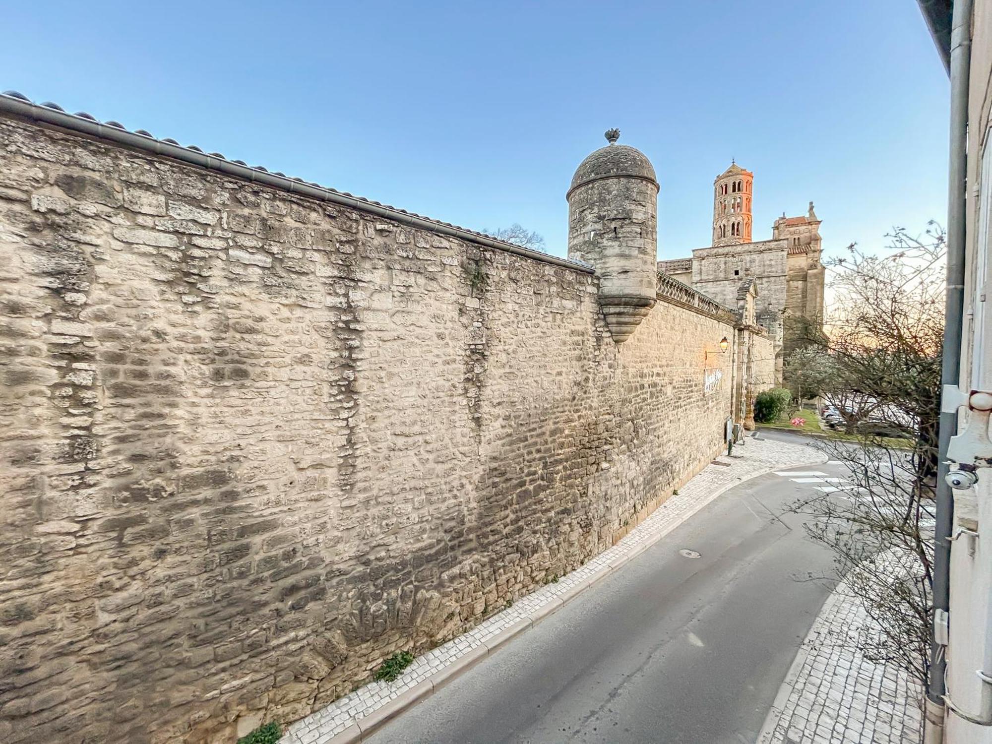 Ferienwohnung Nid Douillet Au Coeur D'Uzès Exterior foto
